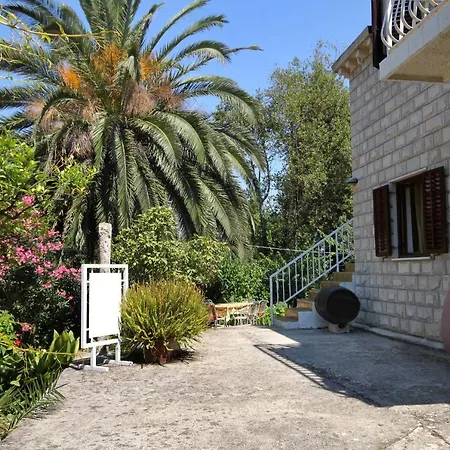 Holiday home Seaside Holiday House Cavtat, Dubrovnik - 9113 *